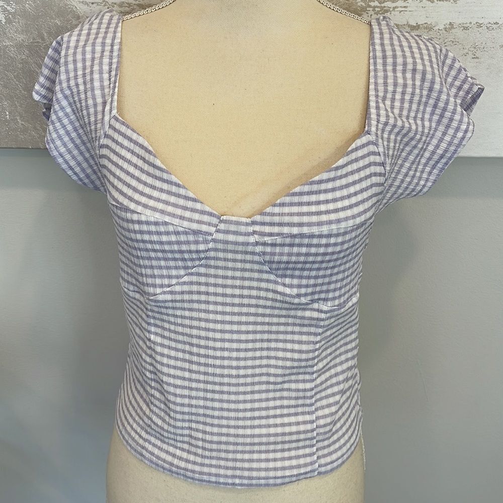 BB Dakota Striped Purple/White Cute Tee Size Medium